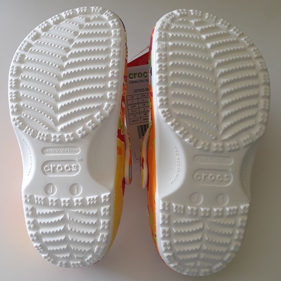 (New) Crocs Trix Cereal Clogs (kid size: J1) - Picture 7 of 10